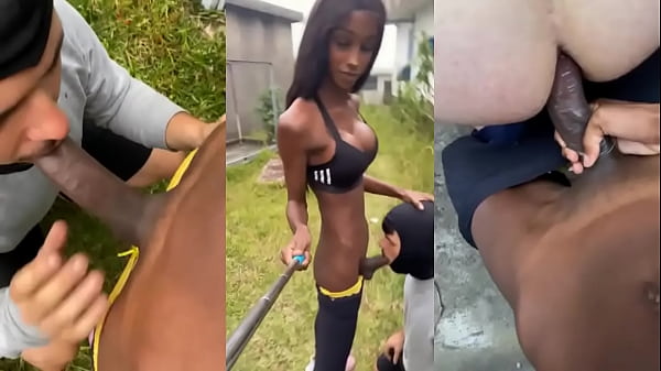 Haitiana negrita hermosa le enseña a culiar a chilenito maricón