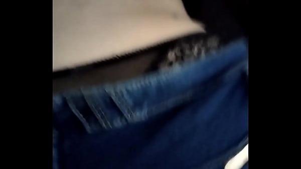 Con una rica lencería negra y la pinga bien dura