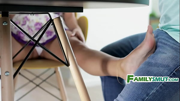Latina Step Mom Cannot Resist StepSon – FamilySmut
